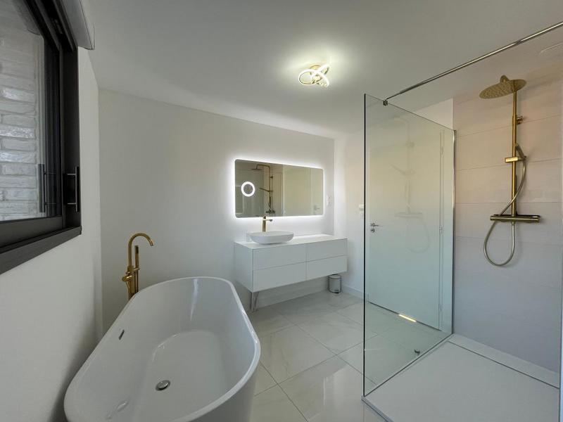 Maison - 137 m² - 5 pièces