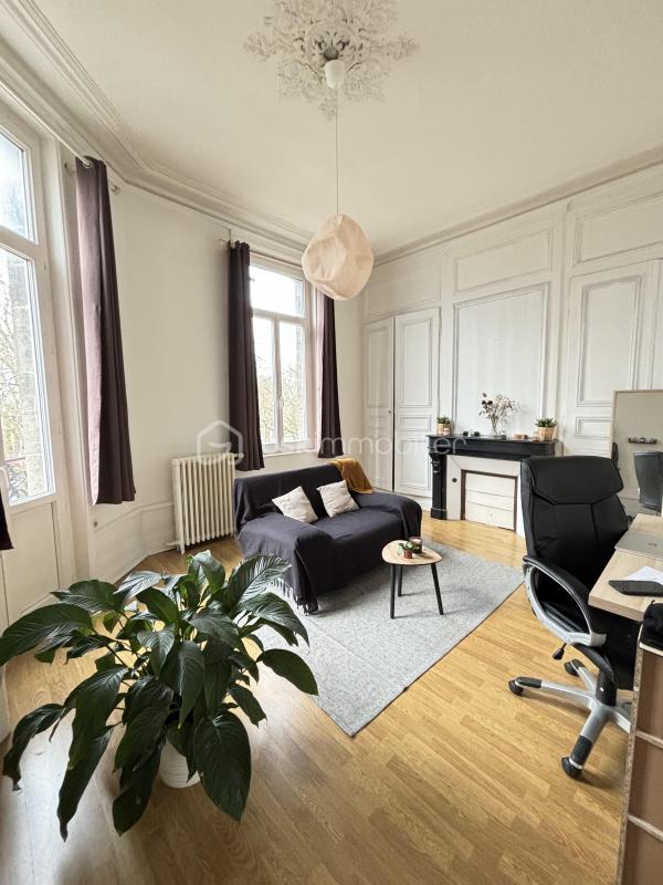 Immeuble - 190 m² - 9 pièces