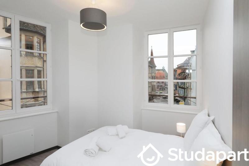 Chambre - 10 m² - 1 pièce