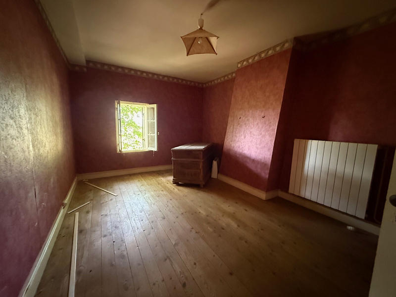 Maison - 300 m² - 12 pièces