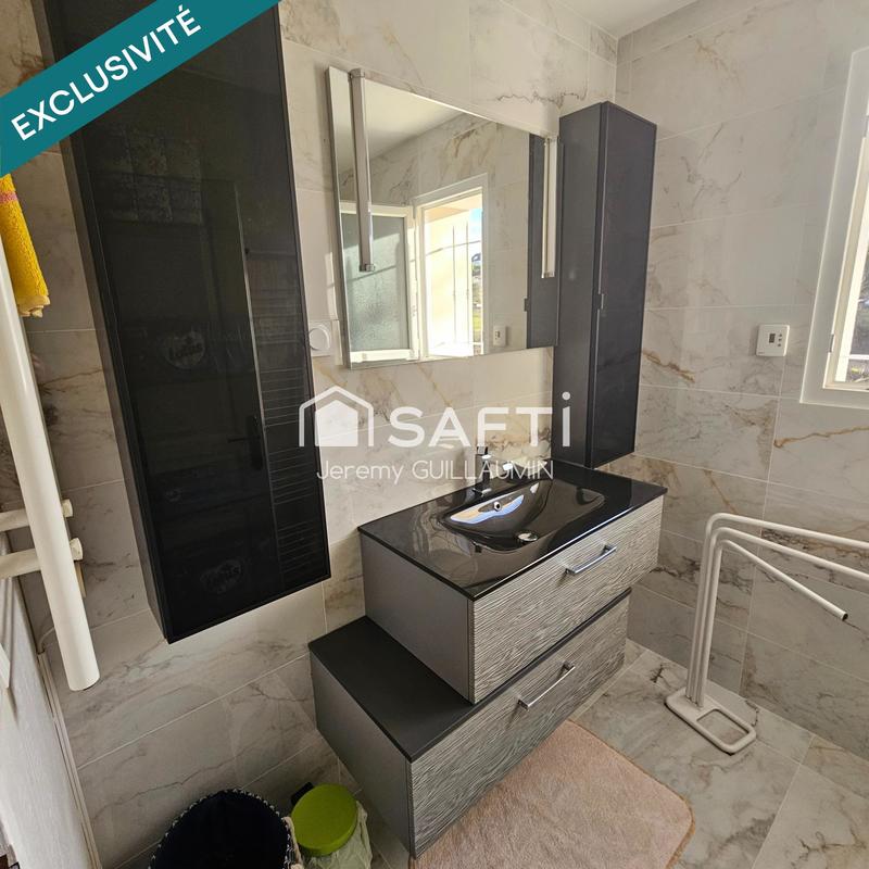 Maison - 235 m² - 7 pièces