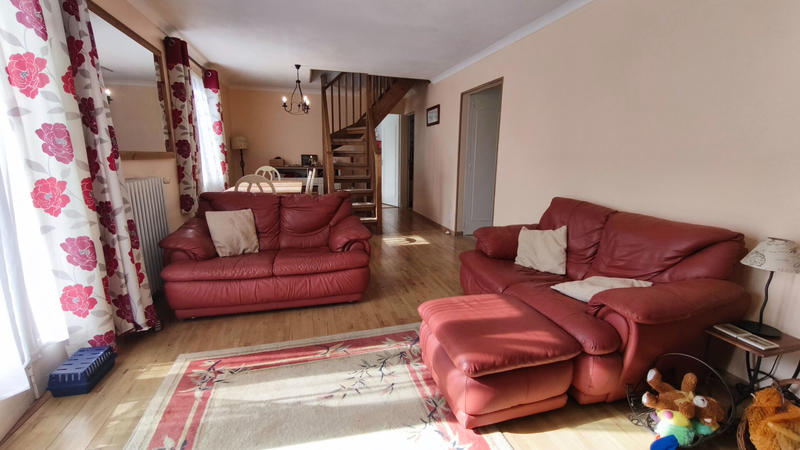 Maison - 97 m² - 6 pièces