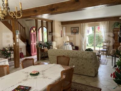 Pavillon - 175 m² - 6 pièces