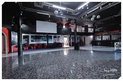 Local d'activité / Entrepôt - 723 m² - 5 pièces