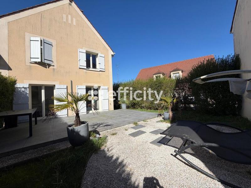 Maison - 88 m² - 4 pièces
