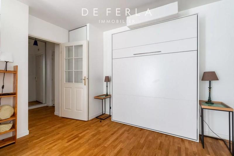 Studio - 30 m² - 1 pièce