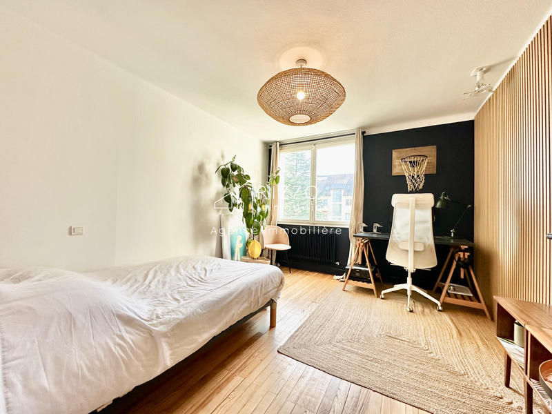 Appartement - 133 m² - 6 pièces