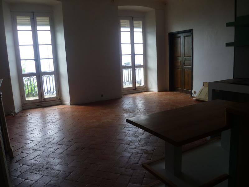 Maison ancienne - 295 m² - 14 pièces