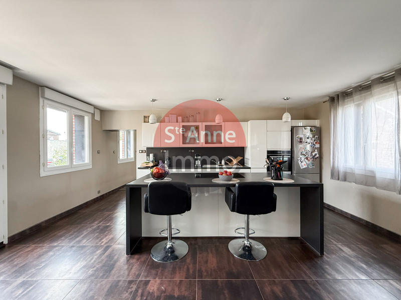 Maison - 192 m² - 6 pièces