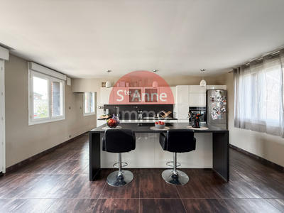 Maison - 192 m² - 6 pièces