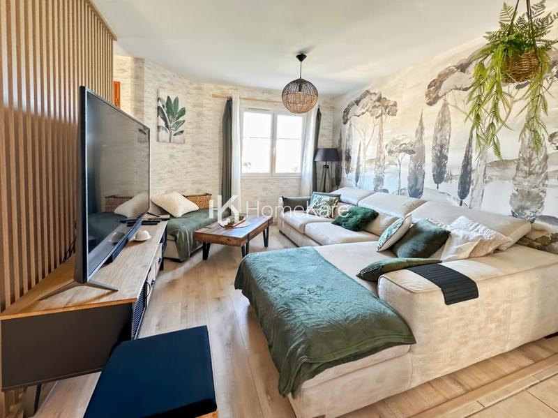 Maison - 105 m² - 4 pièces