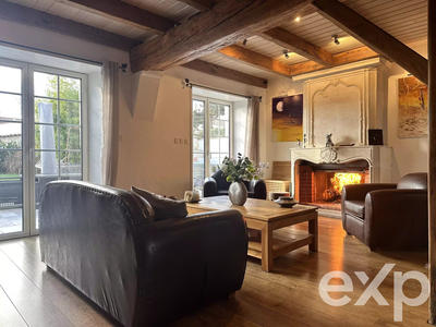 Maison - 304 m² - 10 pièces