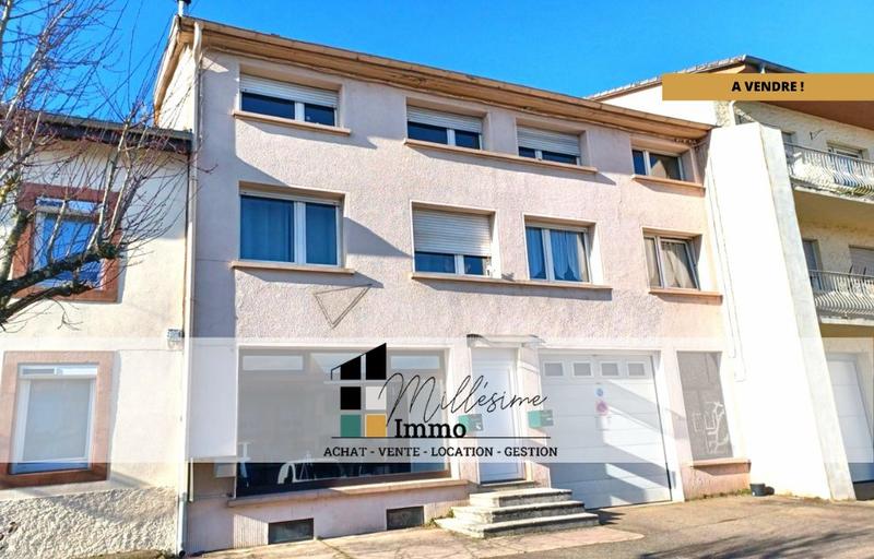 Maison - 320 m² - 10 pièces