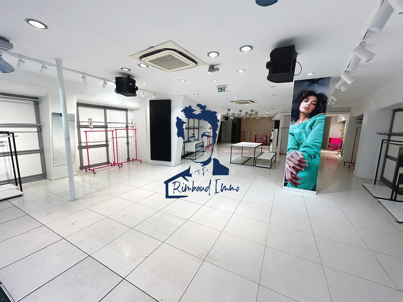 Local d'activités - 345 m²