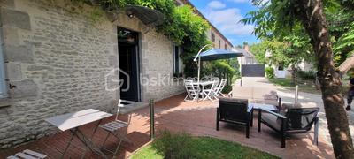 Maison en pierre - 222 m² - 9 pièces