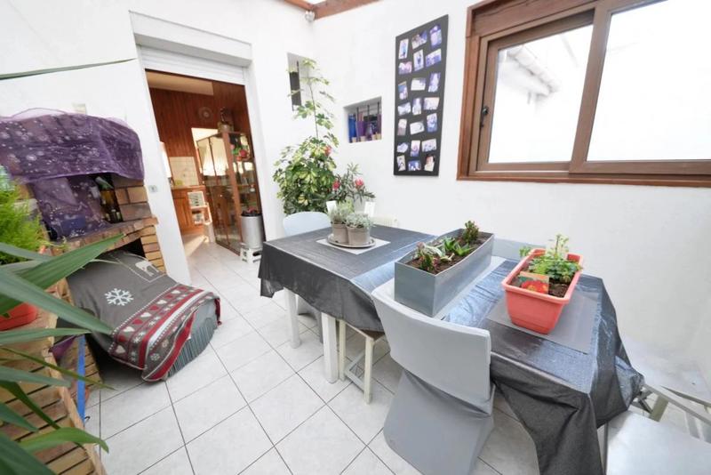 Maison - 78 m² - 6 pièces