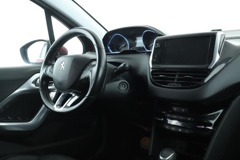 Peugeot 2008 1.2 PureTech Allure Eat6 110 ch