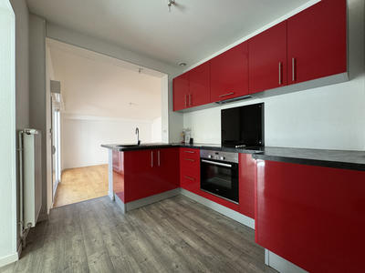 Appartement - 79 m² - 5 pièces