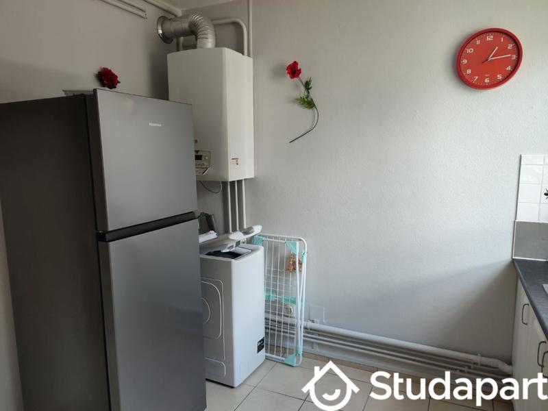 Chambre - 9 m² - 1 pièce