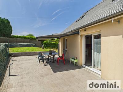 Maison - 96 m² - 5 pièces