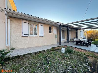 Maison - 94 m² - 4 pièces