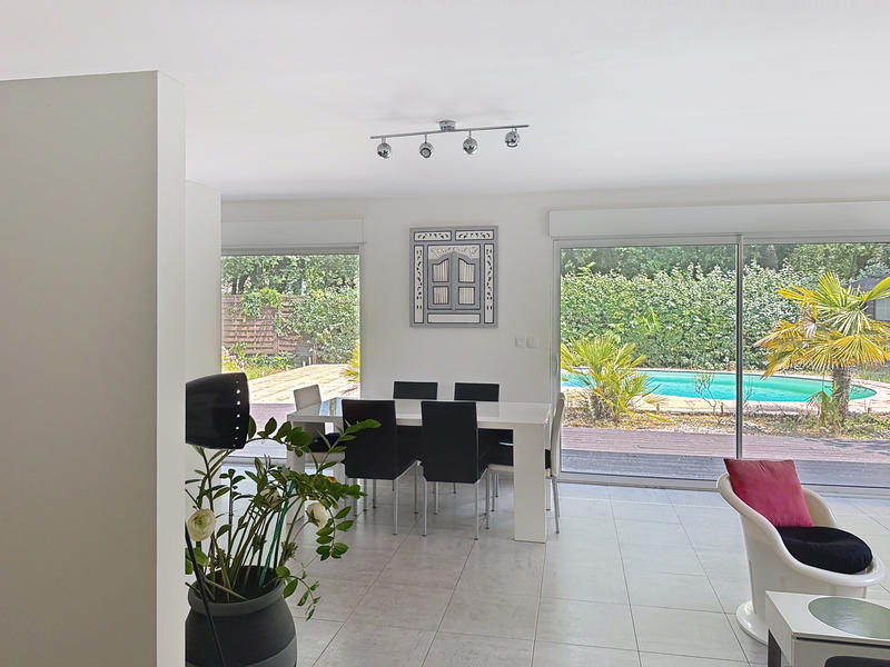 Maison - 130 m² - 6 pièces