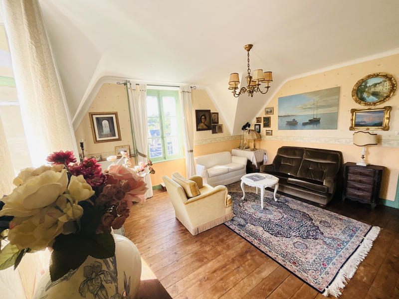 Maison - 138 m² - 7 pièces