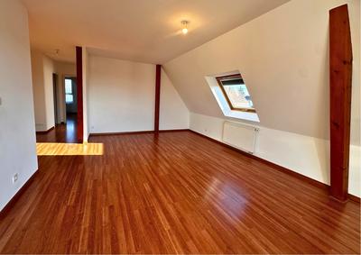 Appartement - 87 m² - 3 pièces