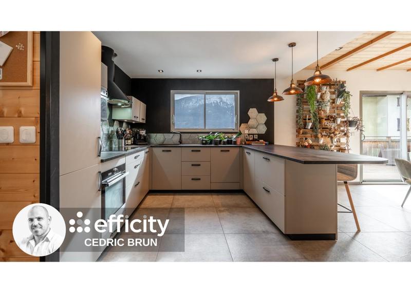 Maison - 98 m² - 4 pièces