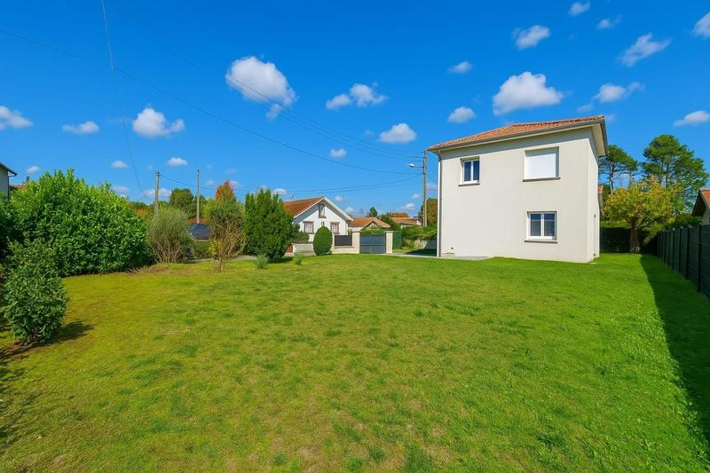 Maison - 108 m² - 5 pièces