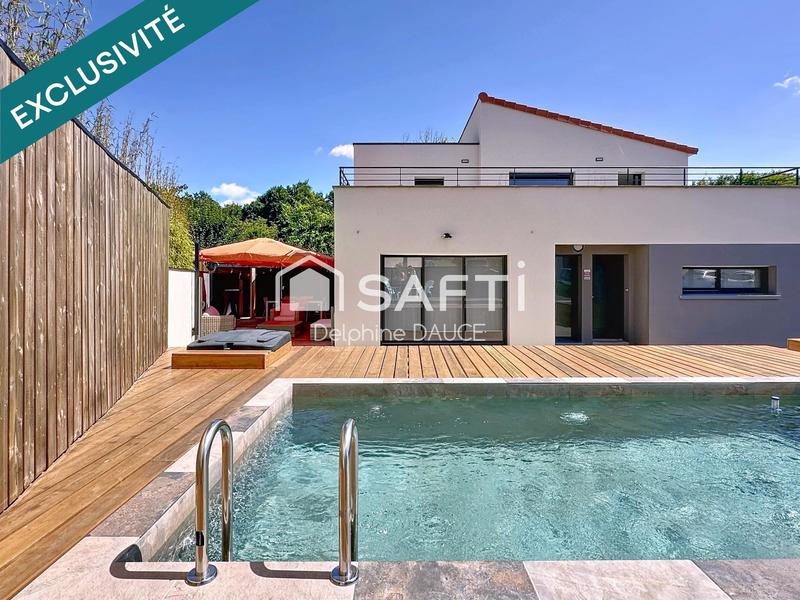 Maison - 152 m² - 6 pièces