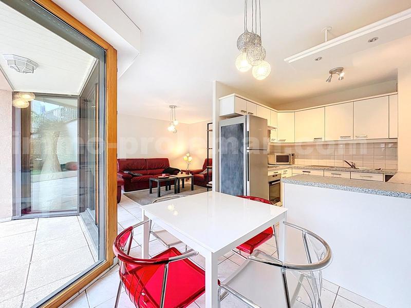 Appartement - 60 m² - 2 pièces