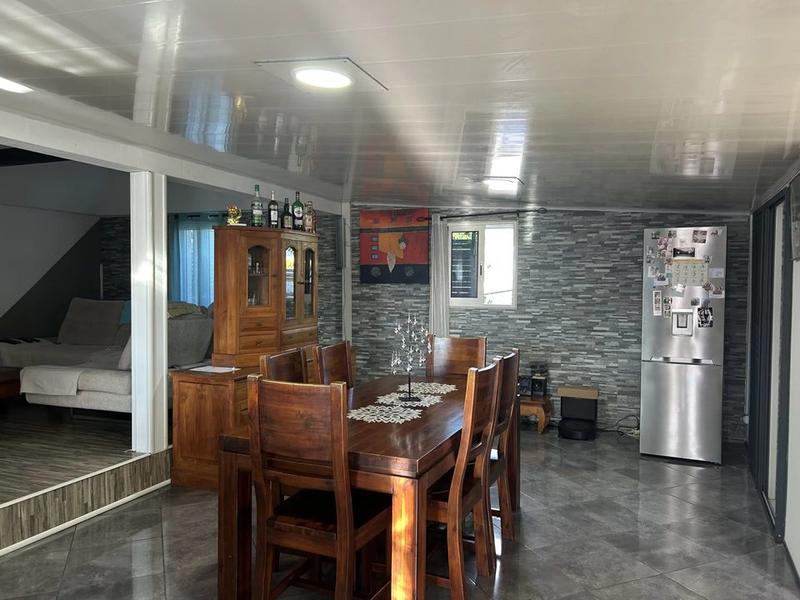 Maison - 163 m² - 8 pièces