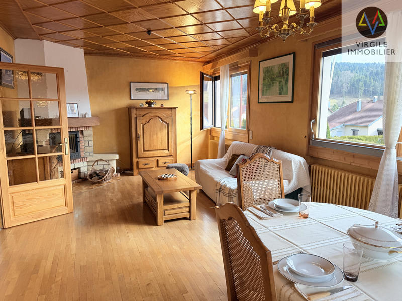 Maison - 161 m² - 8 pièces