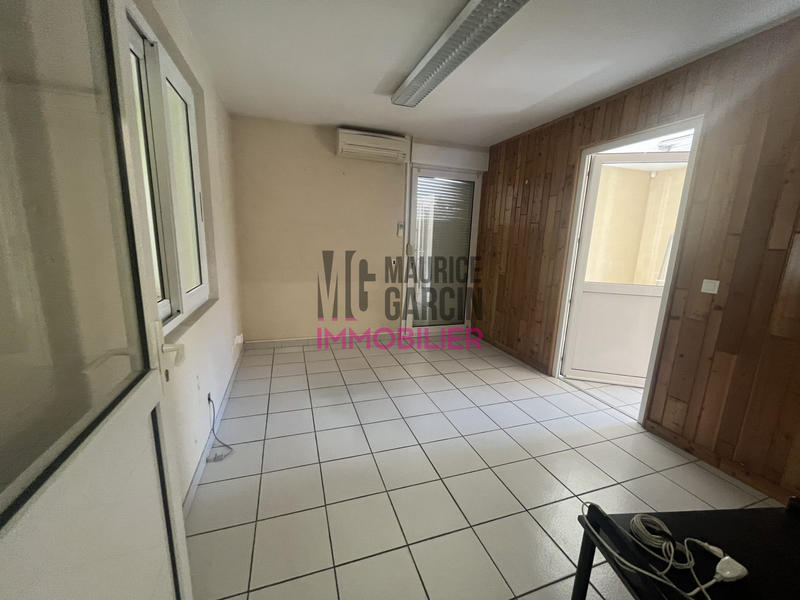 Bureau - 172 m² - 12 pièces