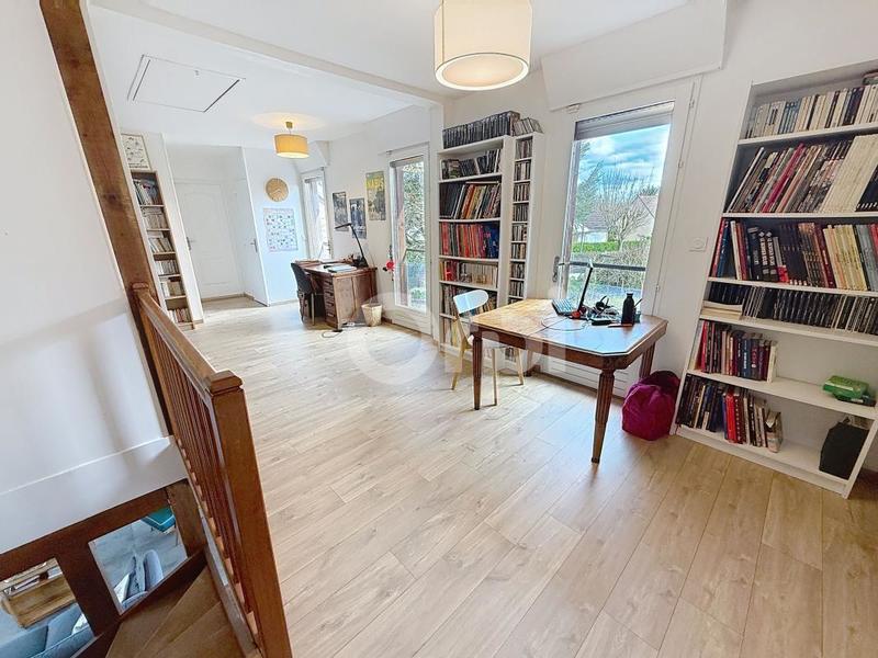 Maison - 180 m² - 6 pièces