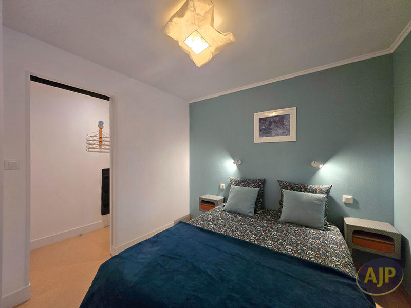 Maison - 195 m² - 7 pièces