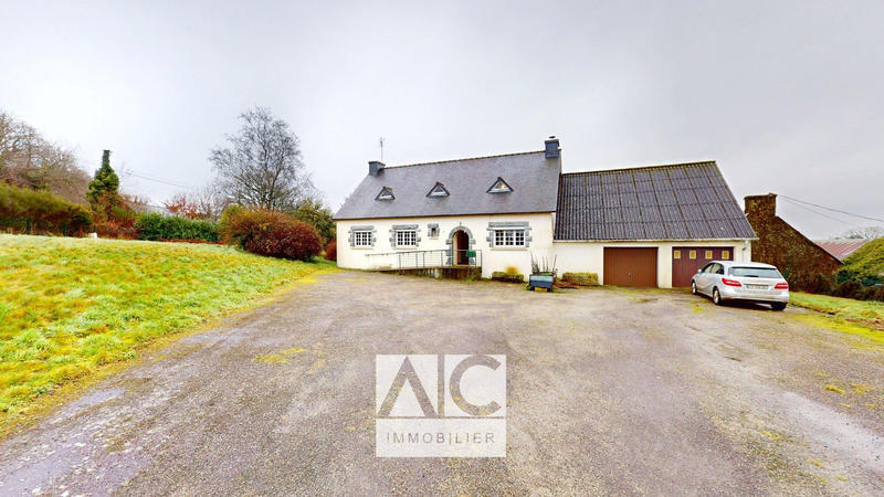 Maison - 102 m² - 5 pièces