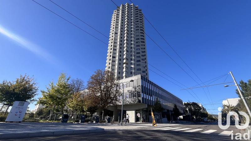 Studio - 37 m² - 1 pièce