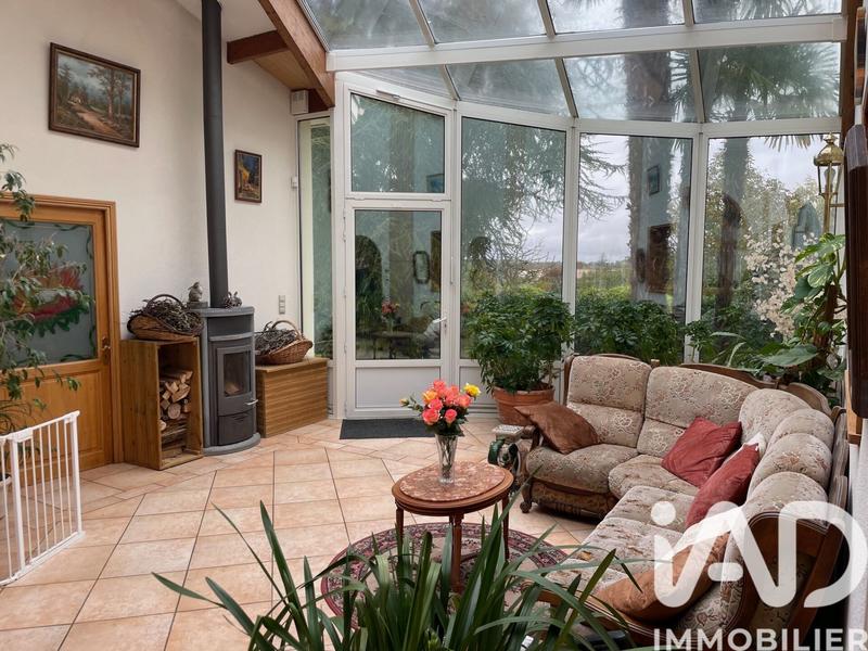 Maison - 762 m² - 17 pièces