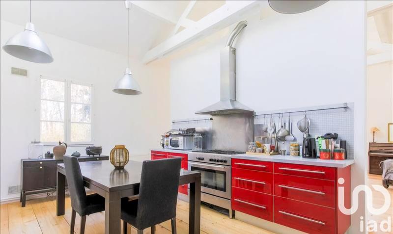 Maison - 211 m² - 7 pièces