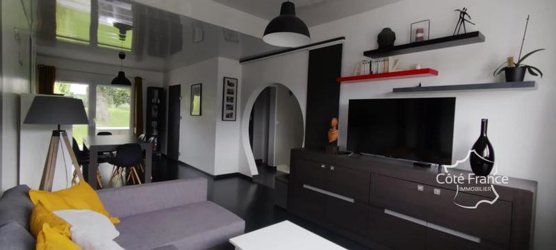 Maison - 108 m² - 5 pièces