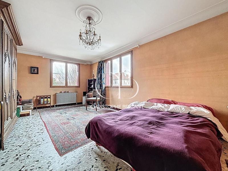 Maison - 199 m² - 6 pièces