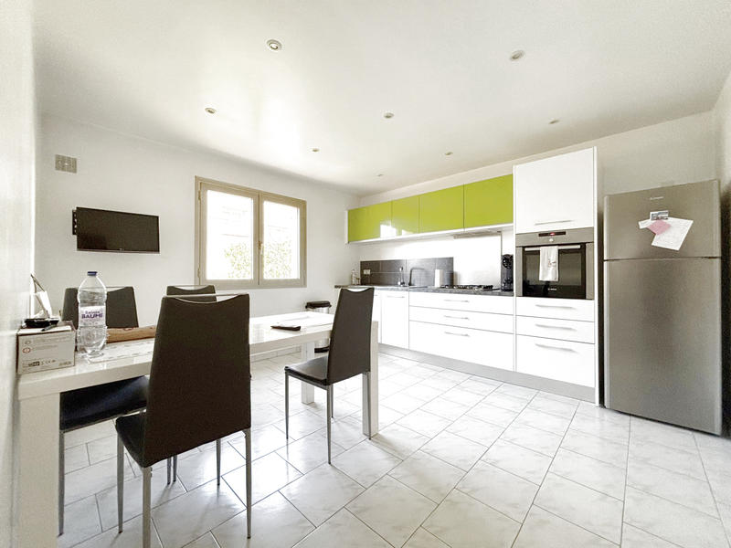 Maison - 140 m² - 5 pièces