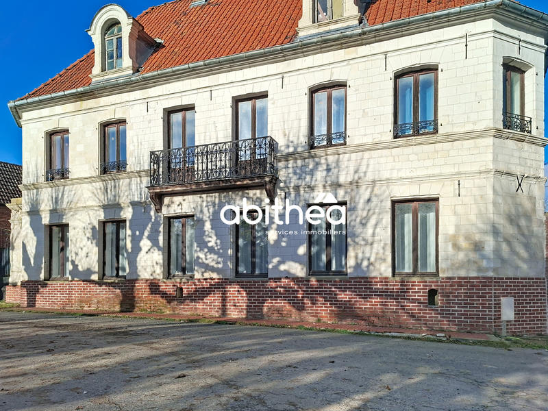 Maison - 237 m² - 10 pièces