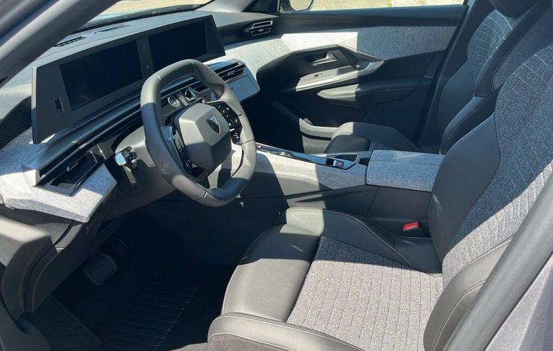 Peugeot 3008 Hybrid 145 e-Dcs6 Allure