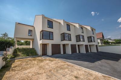 Loft - 90 m² - 5 pièces