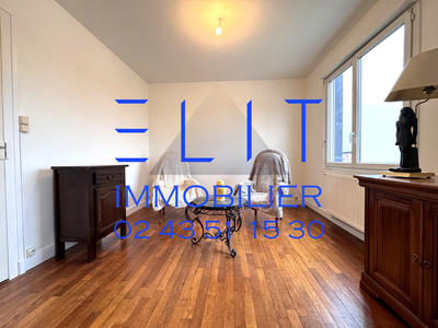 Maison - 91 m² - 5 pièces