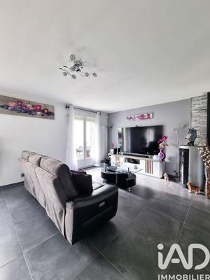 Maison - 80 m² - 5 pièces