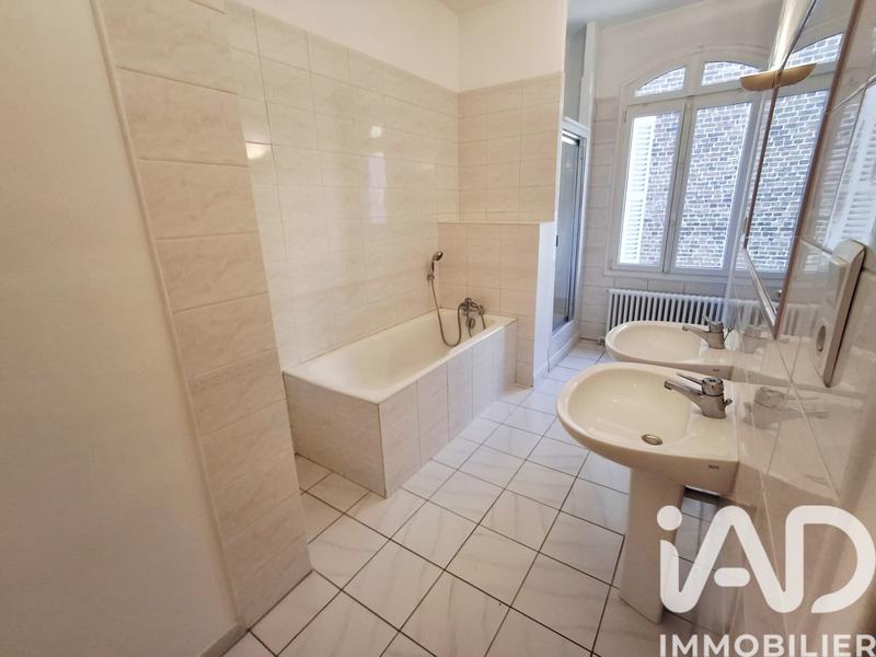 Maison - 181 m² - 6 pièces